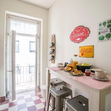 Stylish Near Av. Liberdade Διαμέρισμα