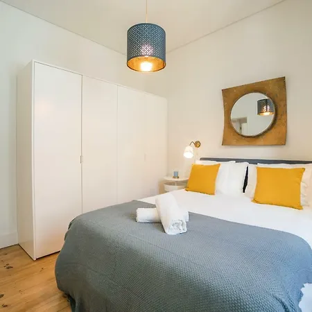 Apartment Stylish Near Av. Liberdade